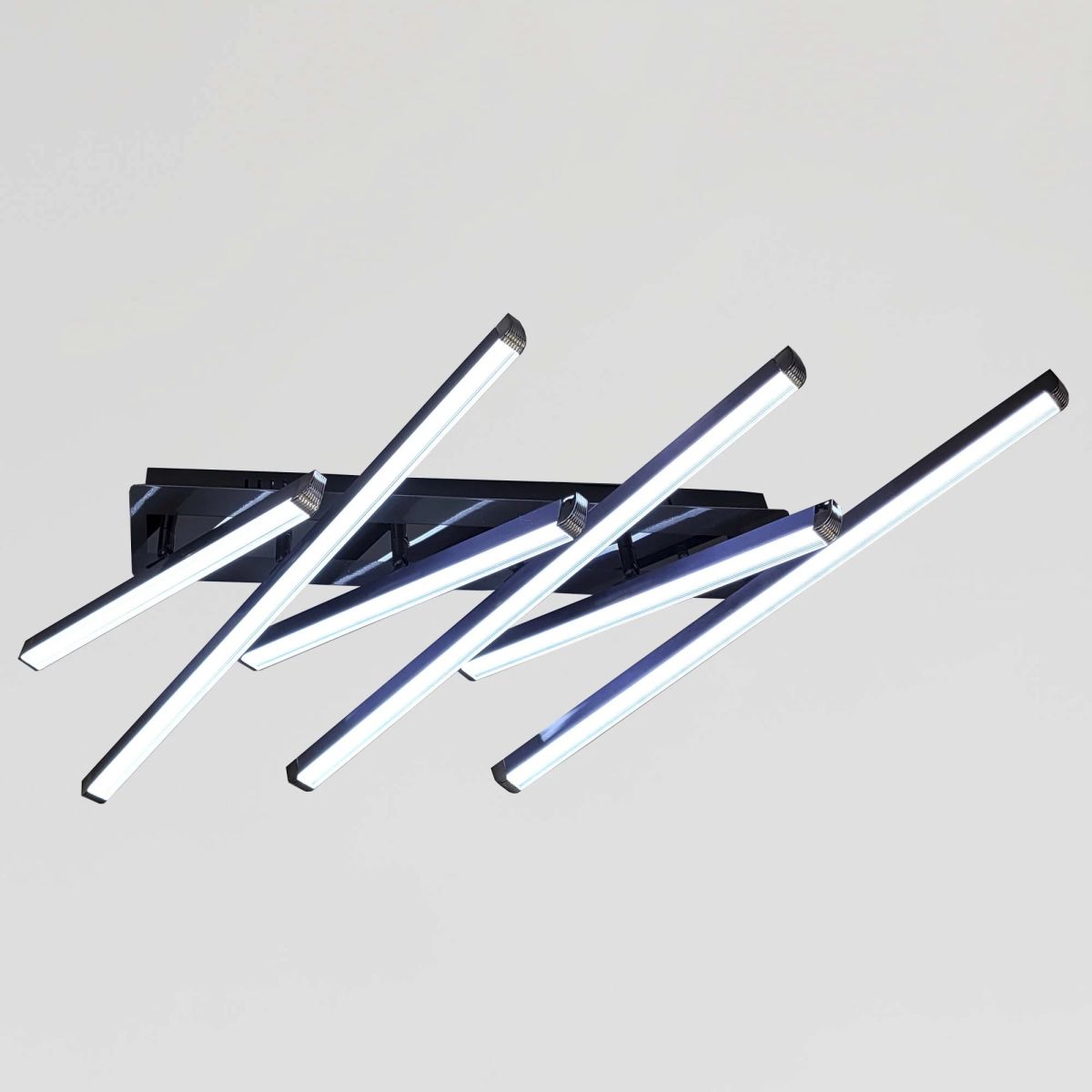 Сучасна Led люстра 77W, темний хром + чорний  (W170/6BK)