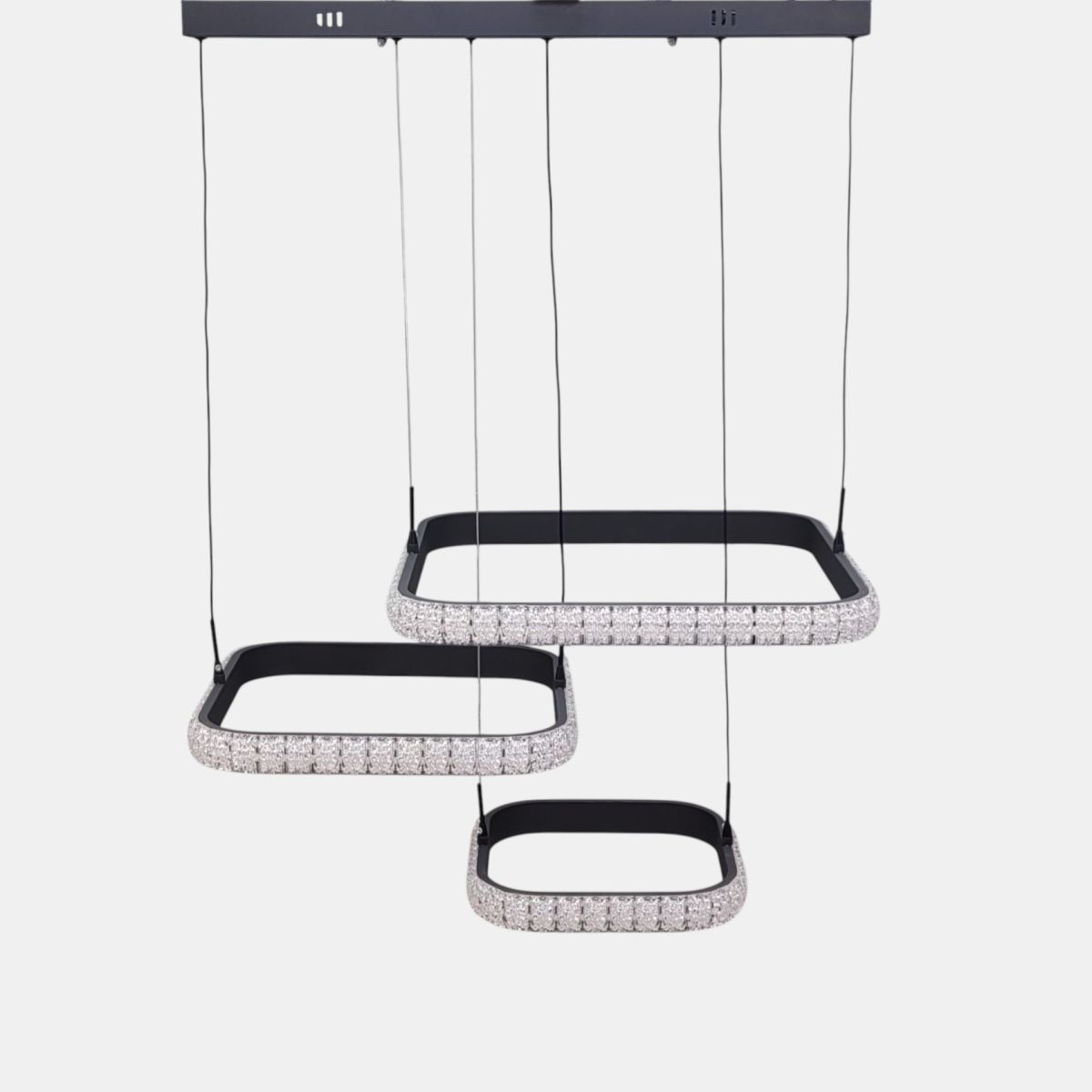 Сучасна світлодіодна LED-люстра на 3 квадрата 220W чорного кольору (22153BK)