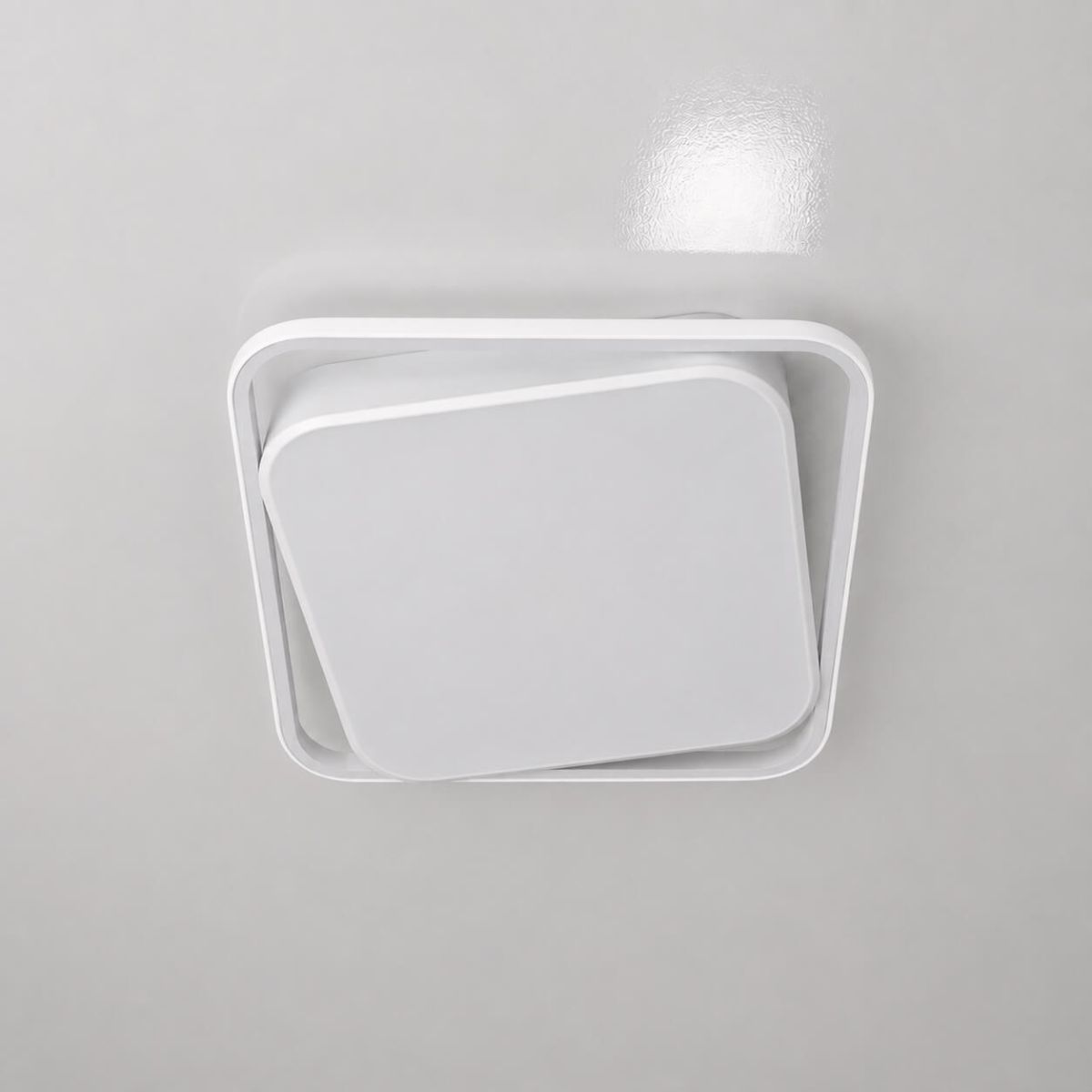 Світлодіодна стельова люстра 140 Wt квадратної форми до 25м² Simple Forms (8810-500S WH, 140W)