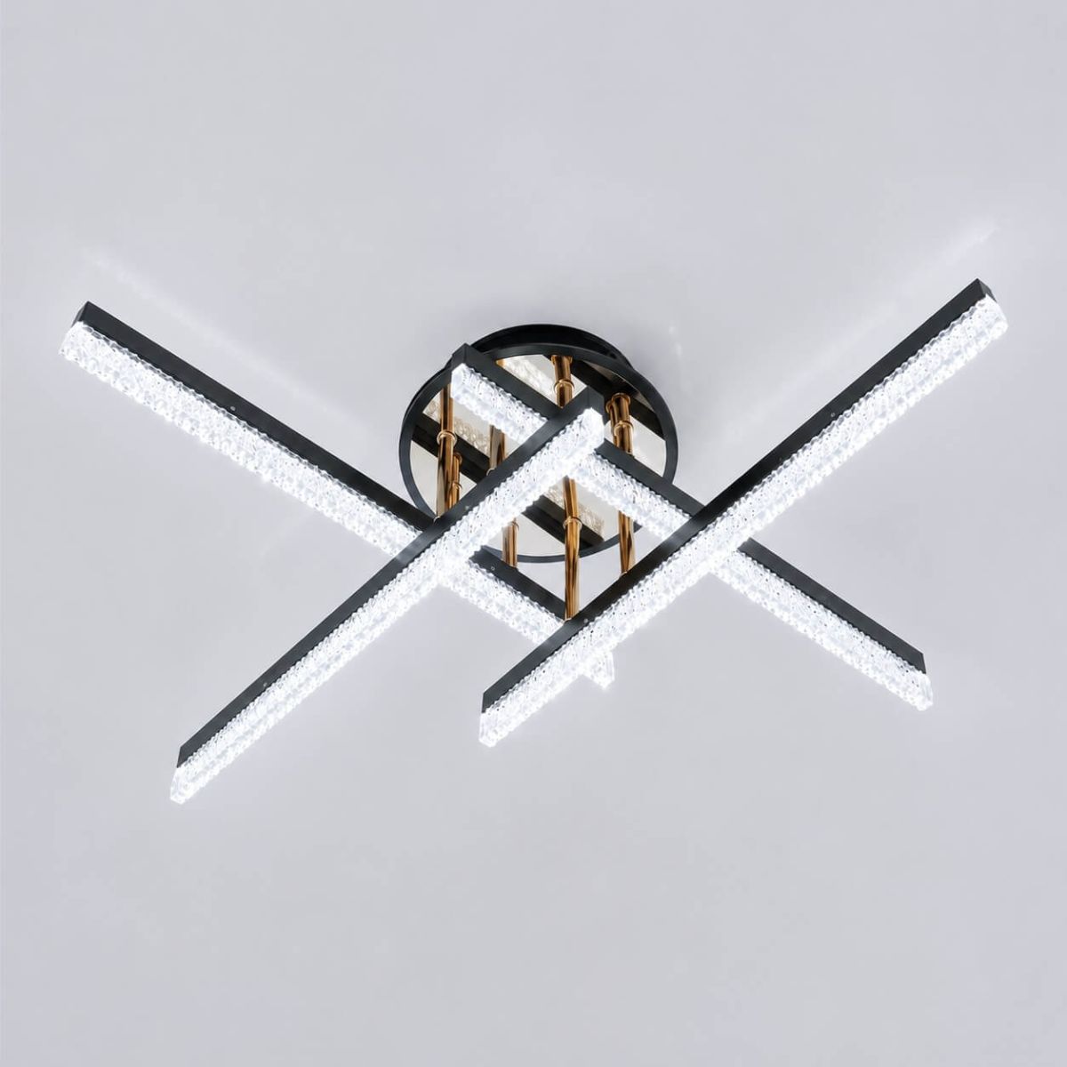 Сучасна Led люстра до 10 м² з ефектом кришталевого сяйва (SX1012/4BK)