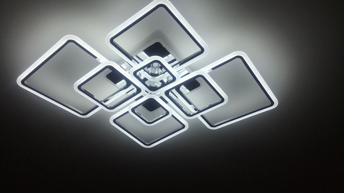 Led люстра 226 Вт на велику кімнату до 30-35 м² з пультом керування (1140/8 HR)