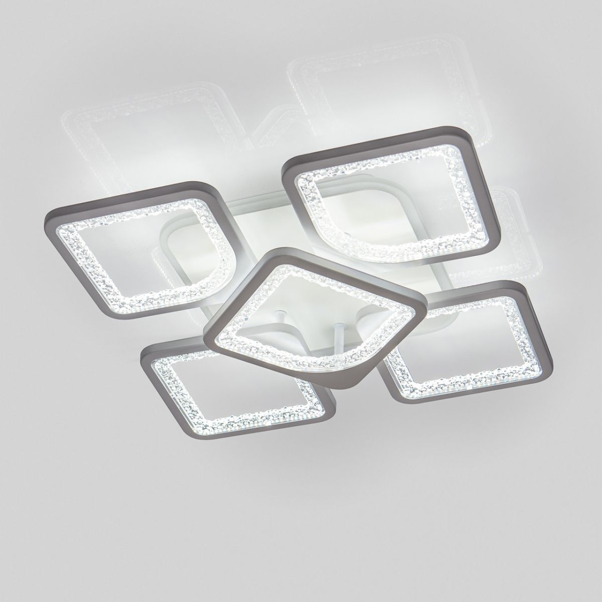 Сучасна світлодіодна LED люстра з пультом до 15 м² 80W MX2557/4+1S WH LED