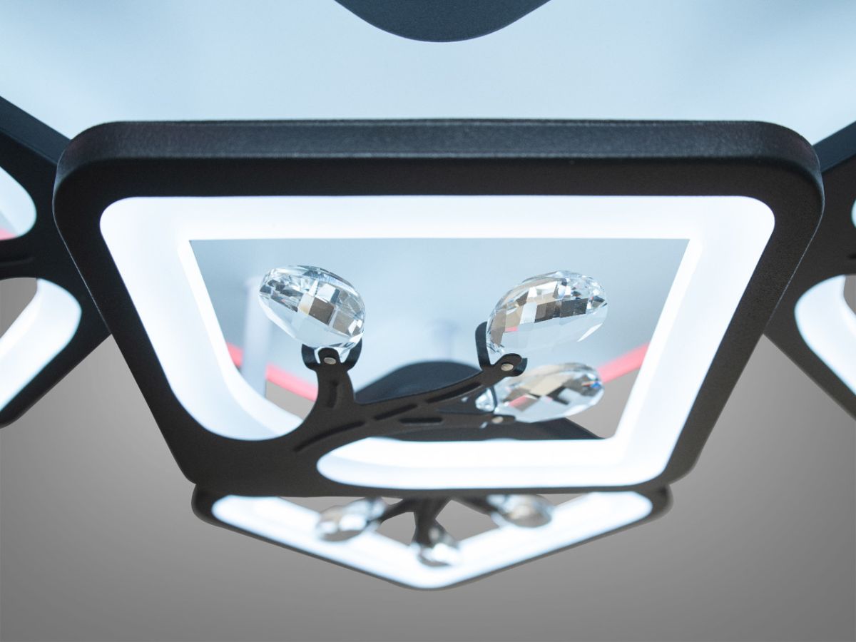 Люстра світлодіодна Led до 18 м² з пультом управління 105W (S8157/4+1BK LED 3color)