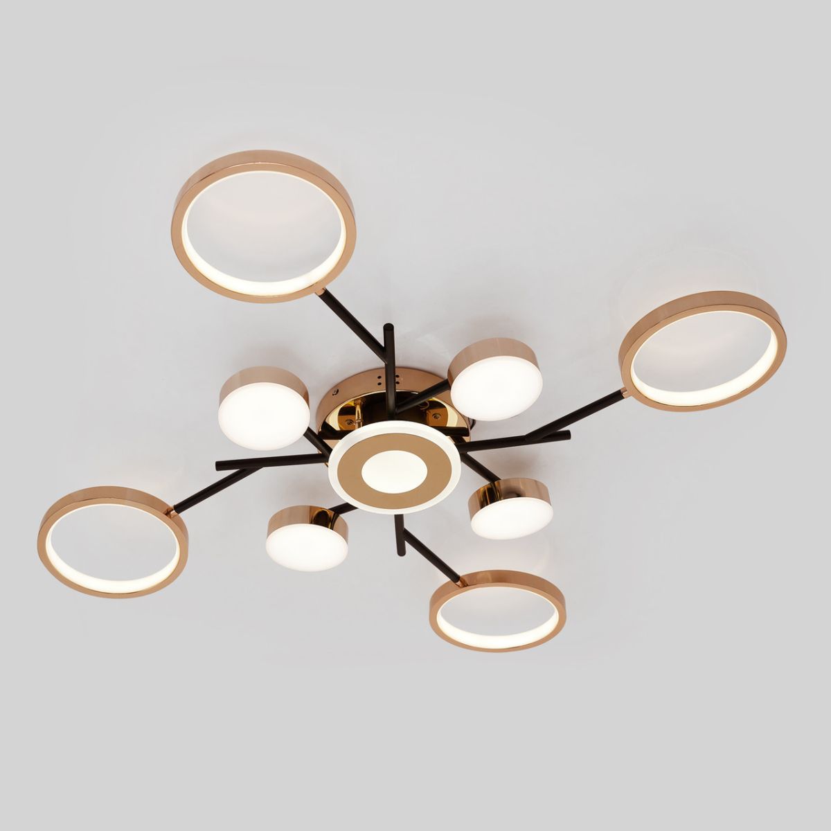 Дизайнерська LED люстра Elegance 170 wt із пультом до 25м² чорно-золотий корпус