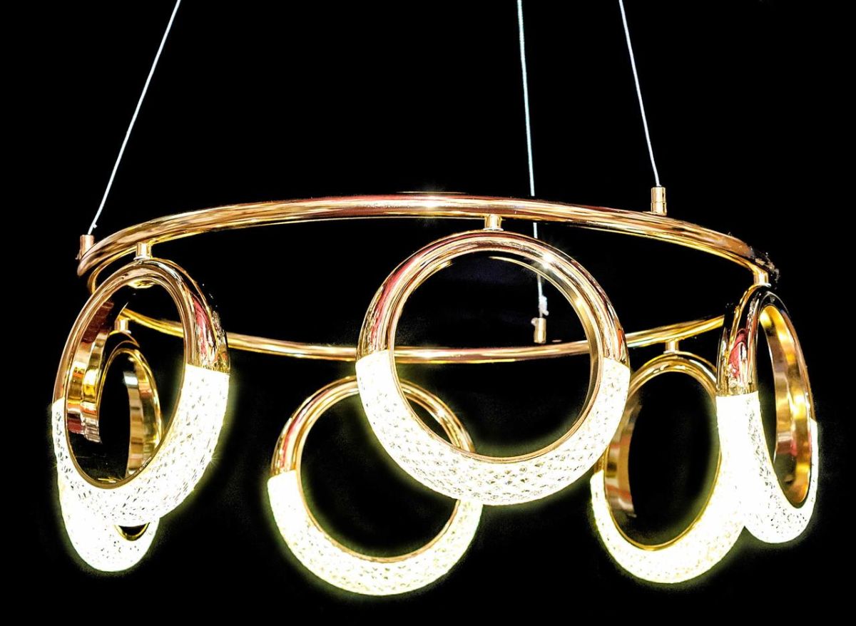 Підвісна світлодіодна Led люстра у золотому корпусі Crystal Halo