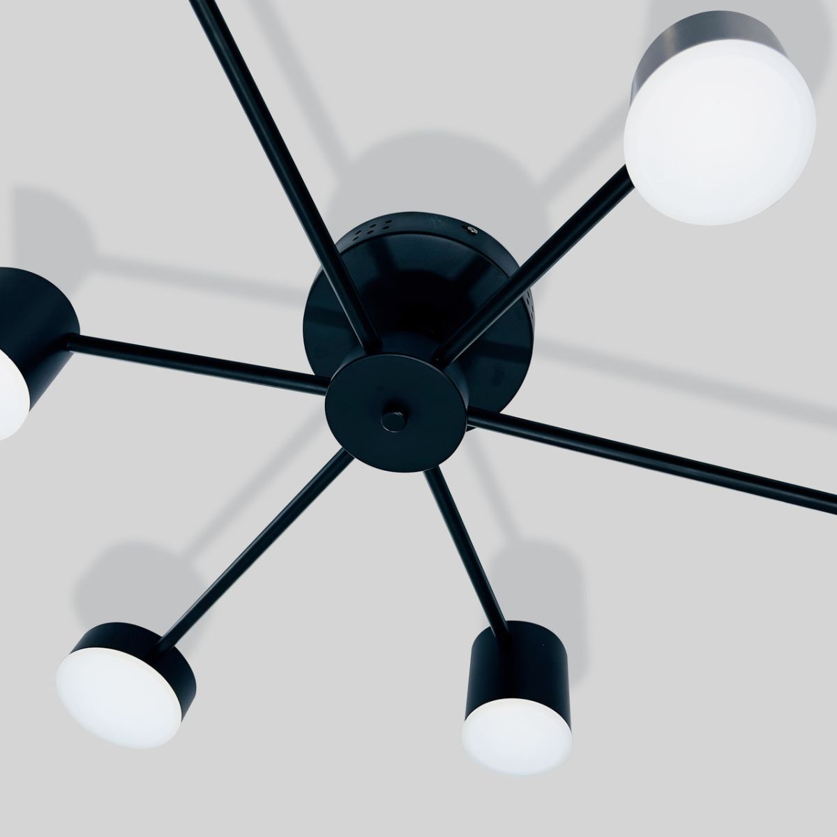 Чорна LED люстра 72 Вт із пультом для приміщень до 16 м²  (SY-7800/6 BK)