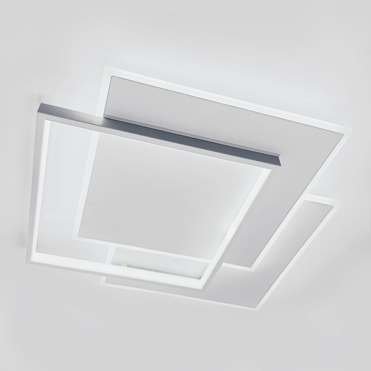 Стельова LED люстра до 18 м² без пульта 80W квадратна біла (VEGA Triple 10110-1)