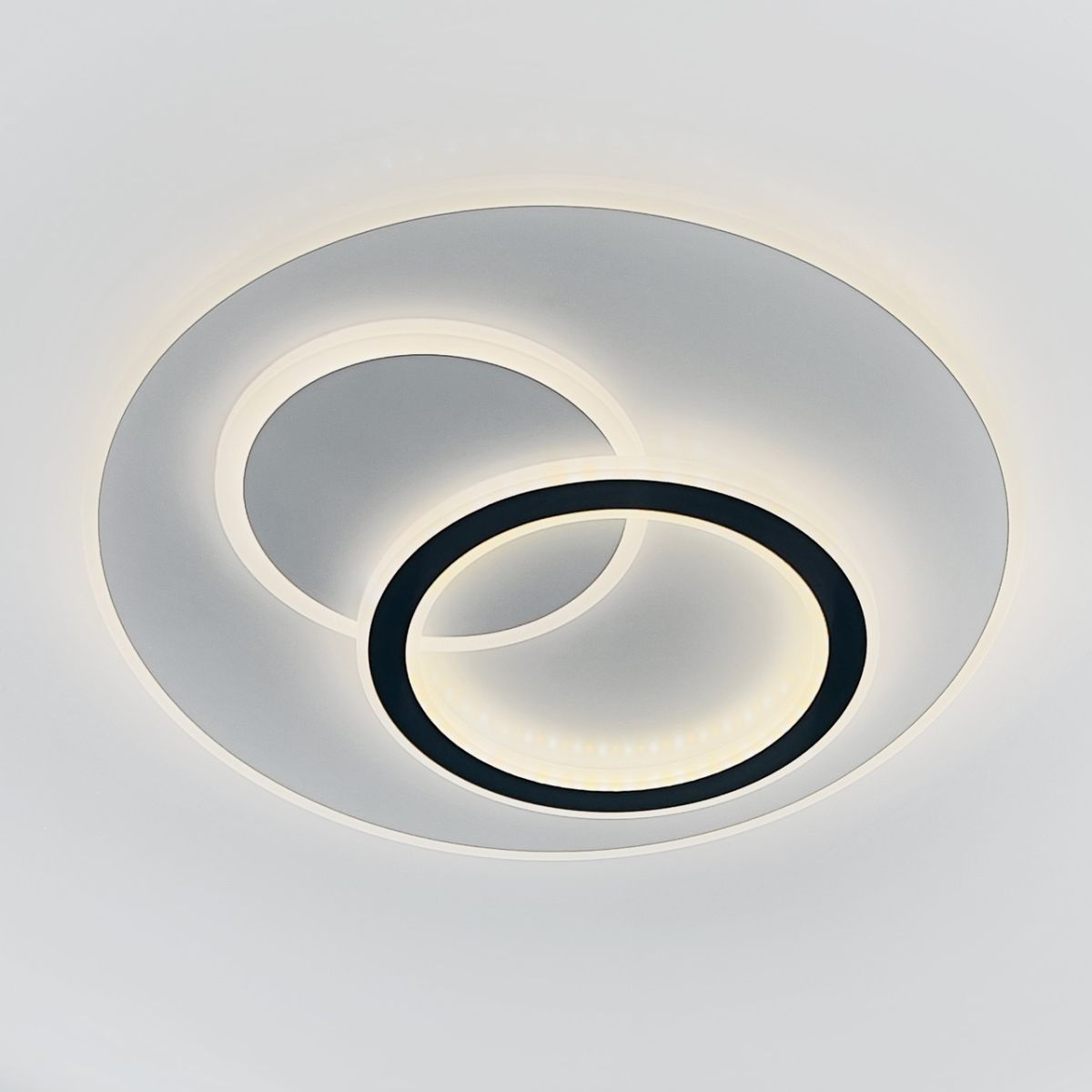 Світлодіодна LED-люстра до 18м² круглої форми UNIVERSE 80W R