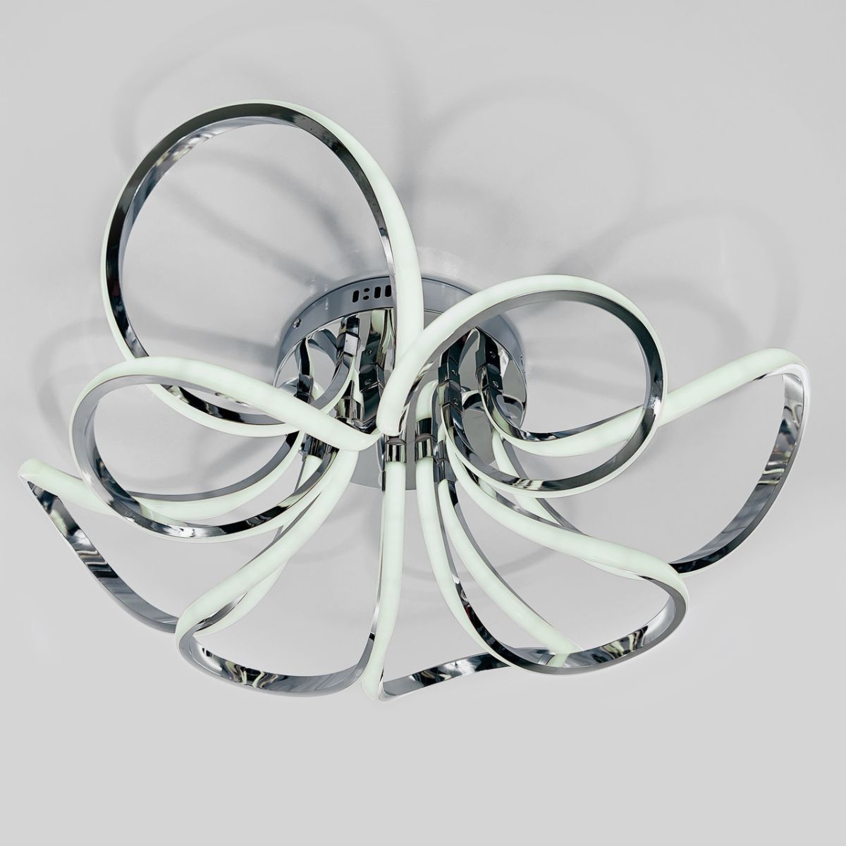 Світлодіодна LED люстра з пультом керування до 23 м² 140W MX9700/8HR dimmer