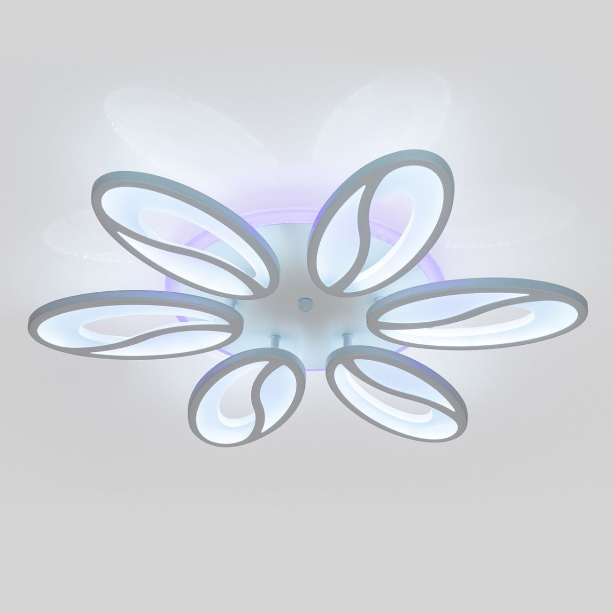 Led люстра на площу до 18 м² білого кольору з пультом потужність 105W White Petals (8090/6WH LED 3color)