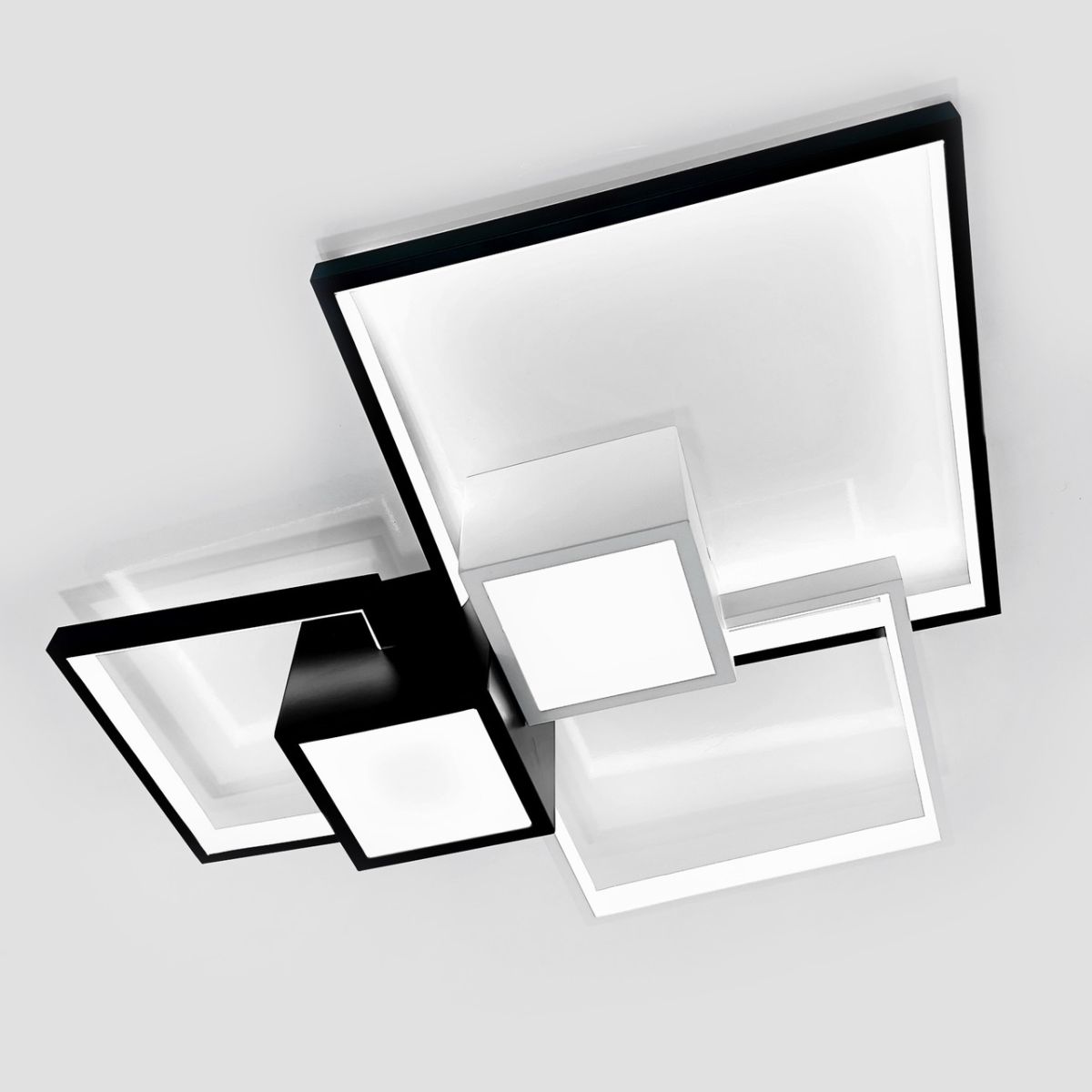 Современная квадратная люстра LED, черно-белый корпус, освещение 20-23 м² (1157/3)