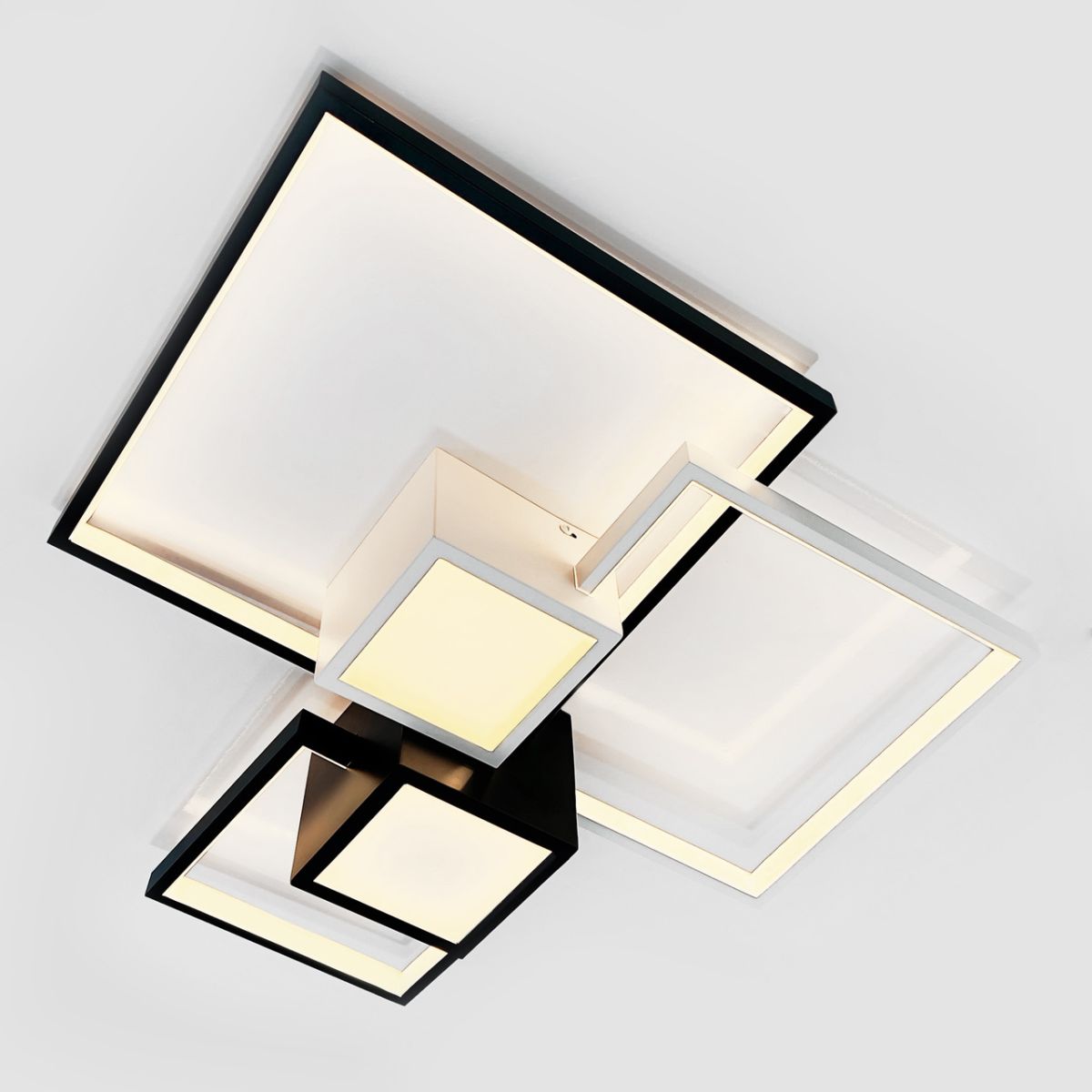 Современная квадратная люстра LED, черно-белый корпус, освещение 20-23 м² (1157/3)