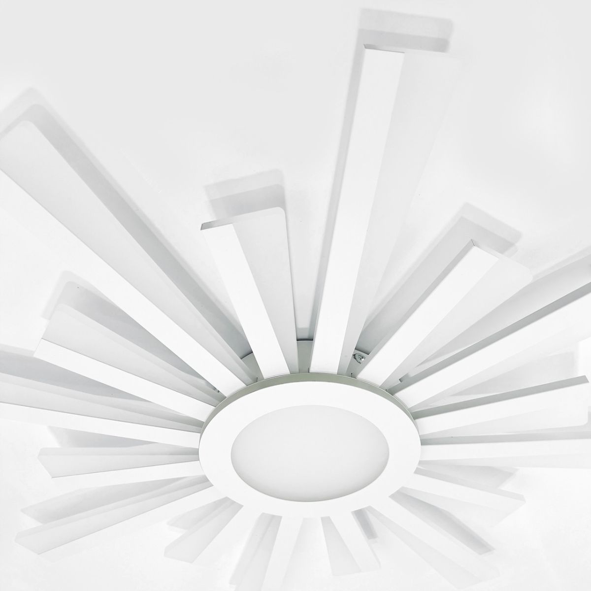 Люстра світлодіодна Led до 20 м² з пультом управління 100 Вт (TERESA 100W-R- WHITE)