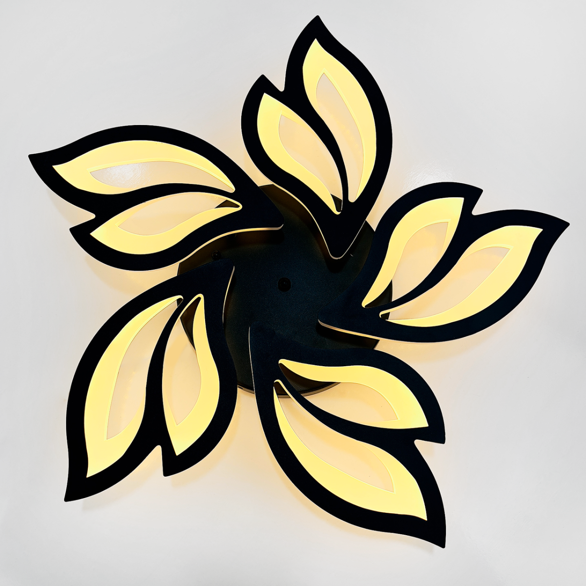 Світлодіодна люстра Led з пультом освітлення 16м² (V X6078-5 BK)