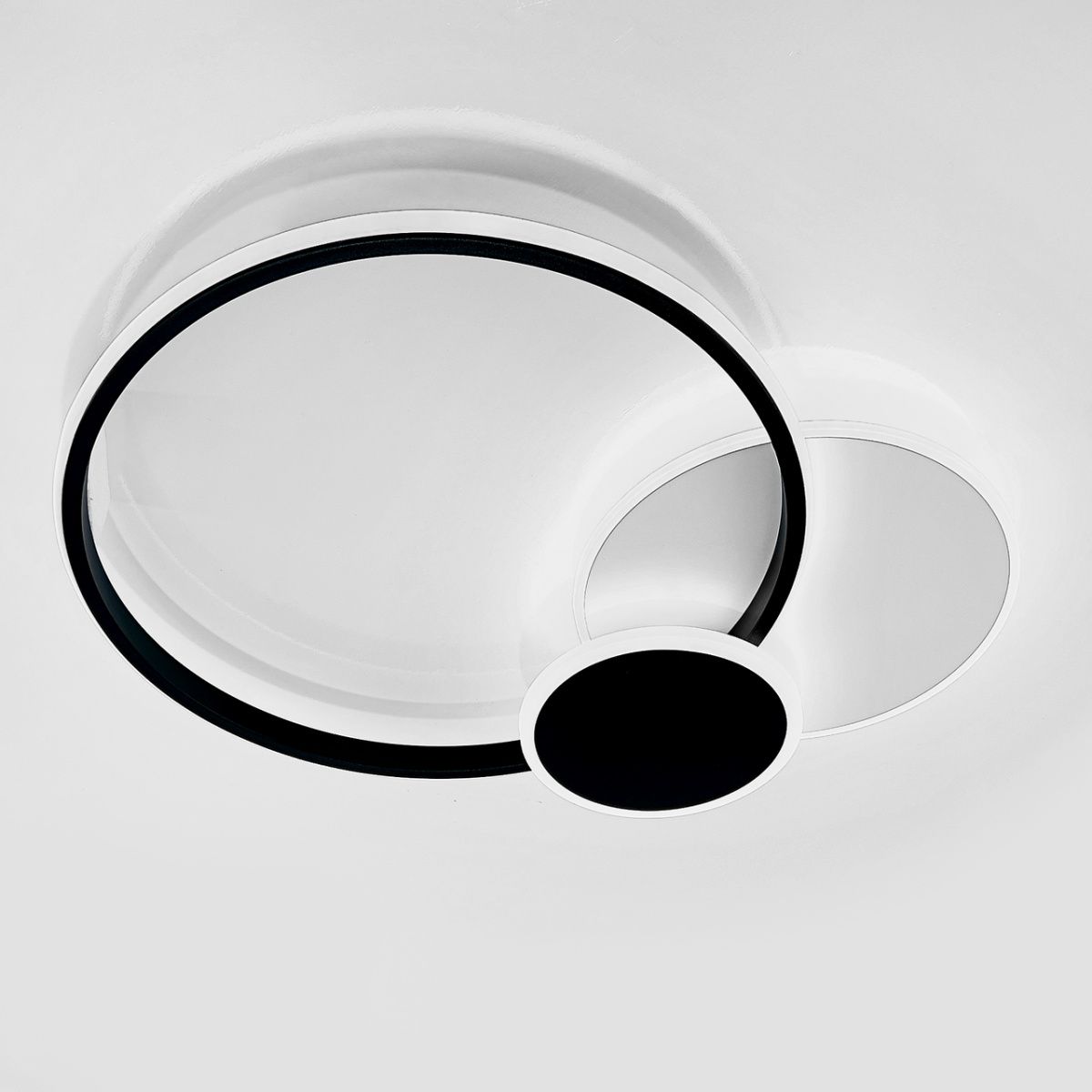 Кругла LED люстра до 15 м² чорно-біла 55 Вт (2456WH+BK)