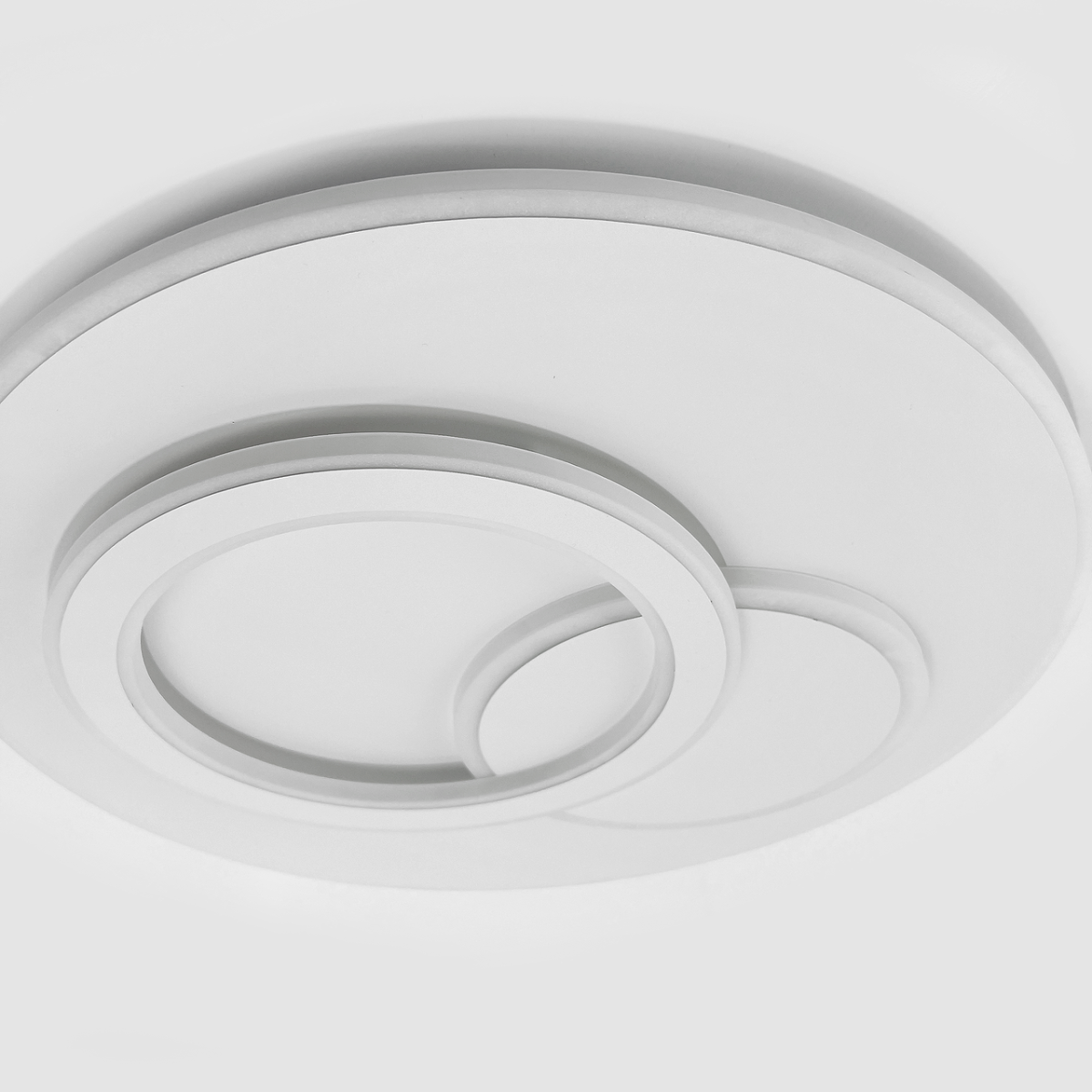 Світлодіодна Led люстра до 18м² круглої форми ISLAND 70W R
