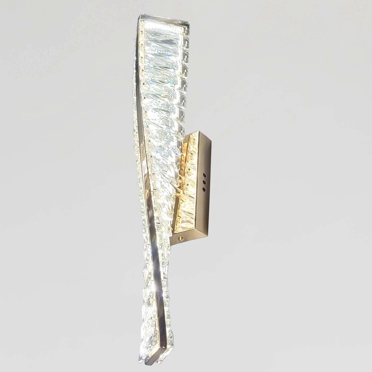 Сучасне кришталеве Led бра у золотому корпусі (531-1WGD)