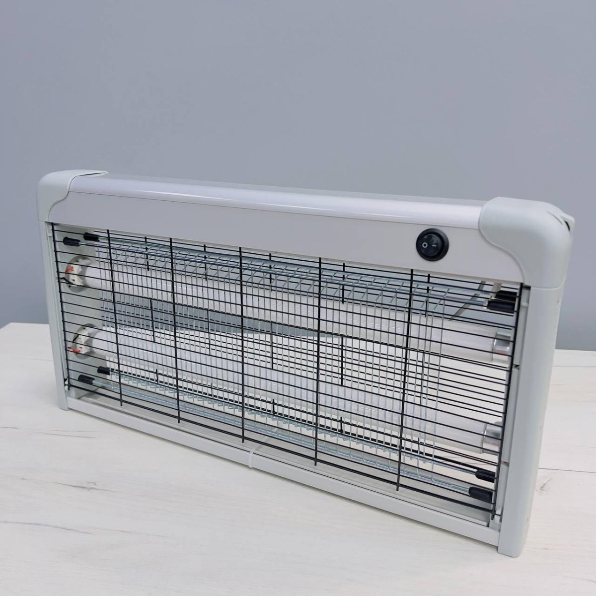 Електричний знищувач комах (30W) для приміщень до 100 м²