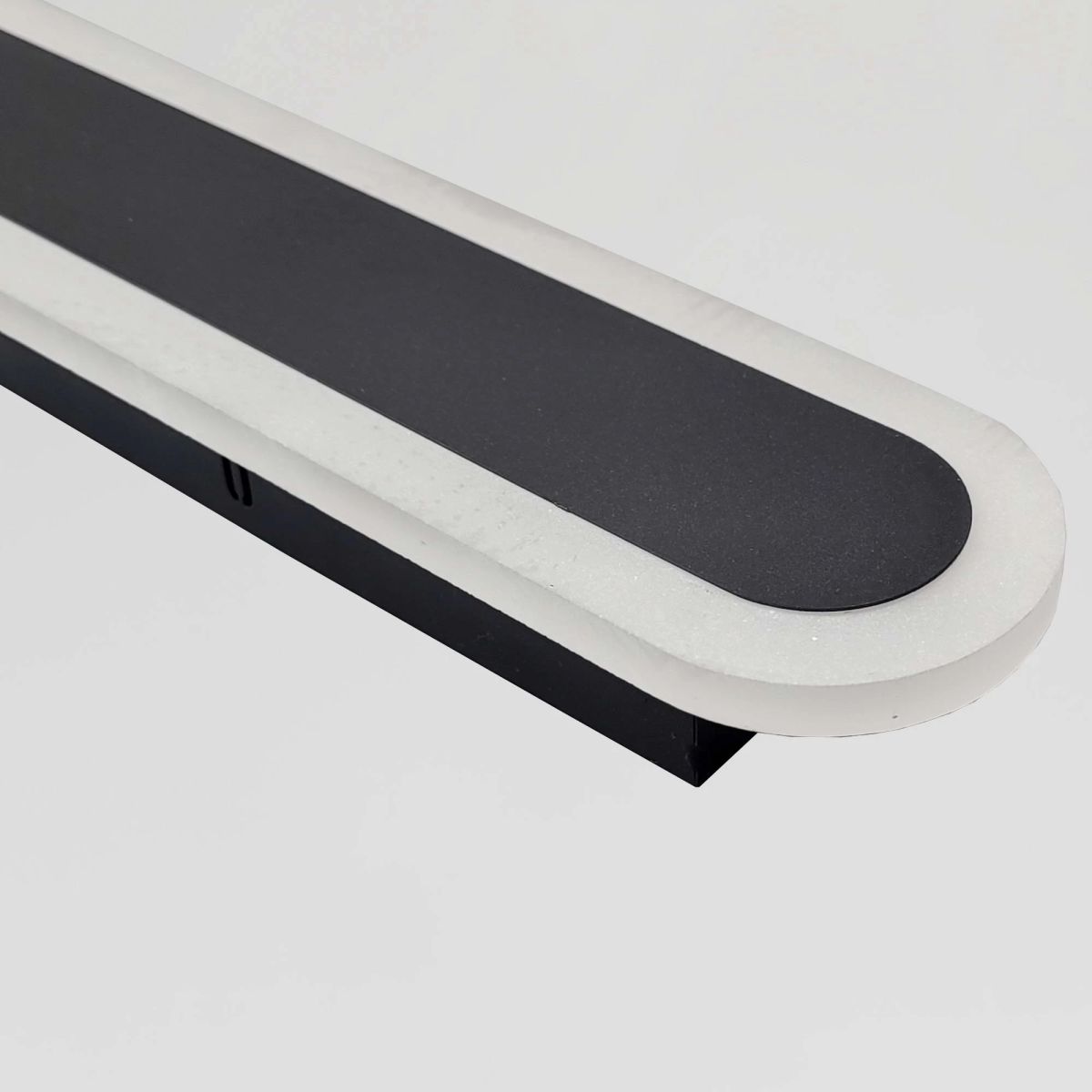 Довге лінійне настінне Led бра 80 смчорного кольору  20W Minimalism Line Black (6334/80BK)