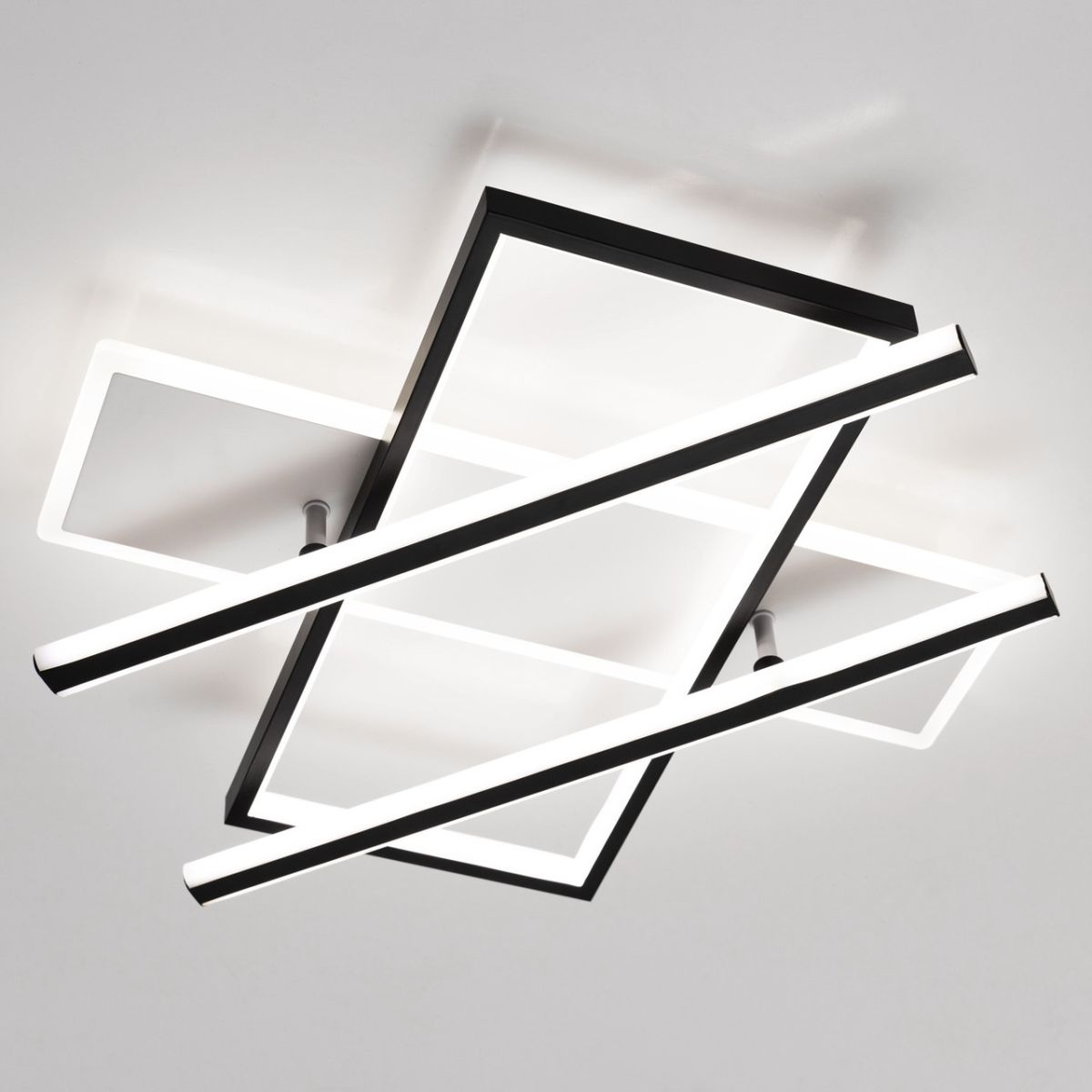 Сучасна прямокутна LED-люстра до 20 м² в чорно-білому корпусі 144W (V K38628-4 BK+WH)