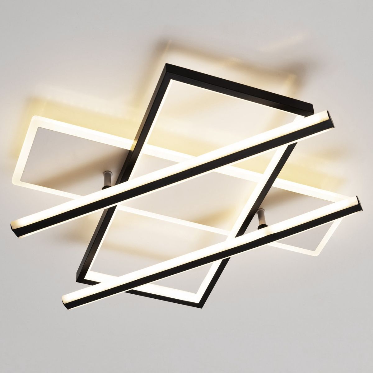 Сучасна прямокутна LED-люстра до 20 м² в чорно-білому корпусі 144W (V K38628-4 BK+WH)