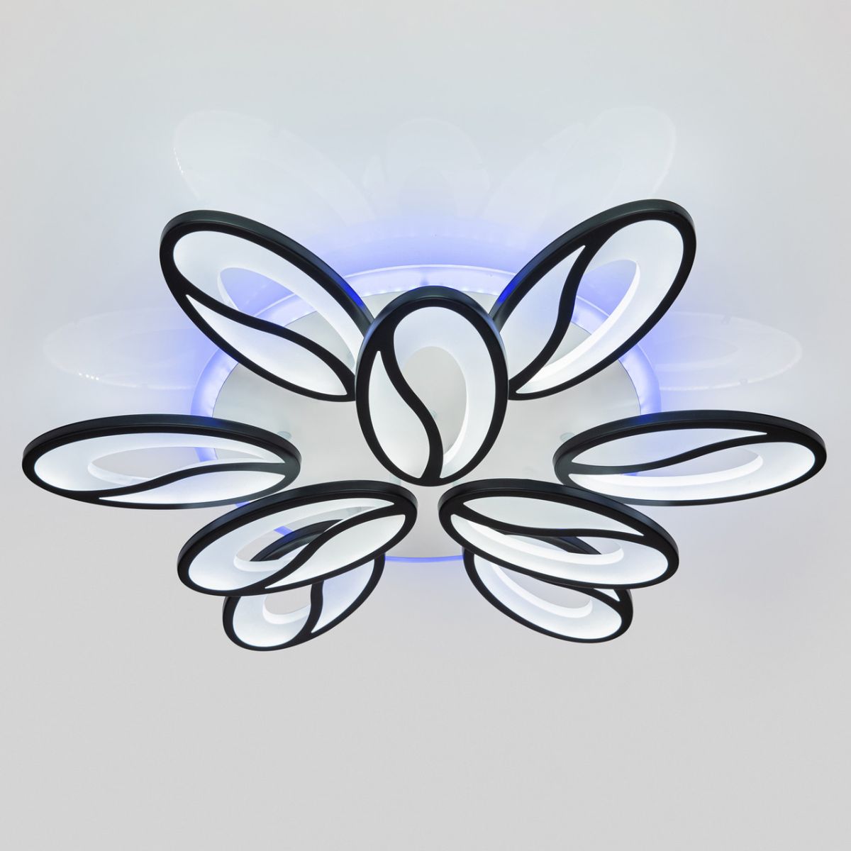 Люстра LED до 20 м² з підсвічуванням і пультом 150 Вт (8090/6+3BK)
