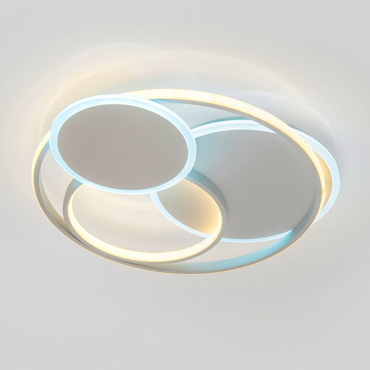 Стельова LED люстра 25 м² круглої форми 100 Вт біла з пультом керування (VIOLUX SPINER 220525)