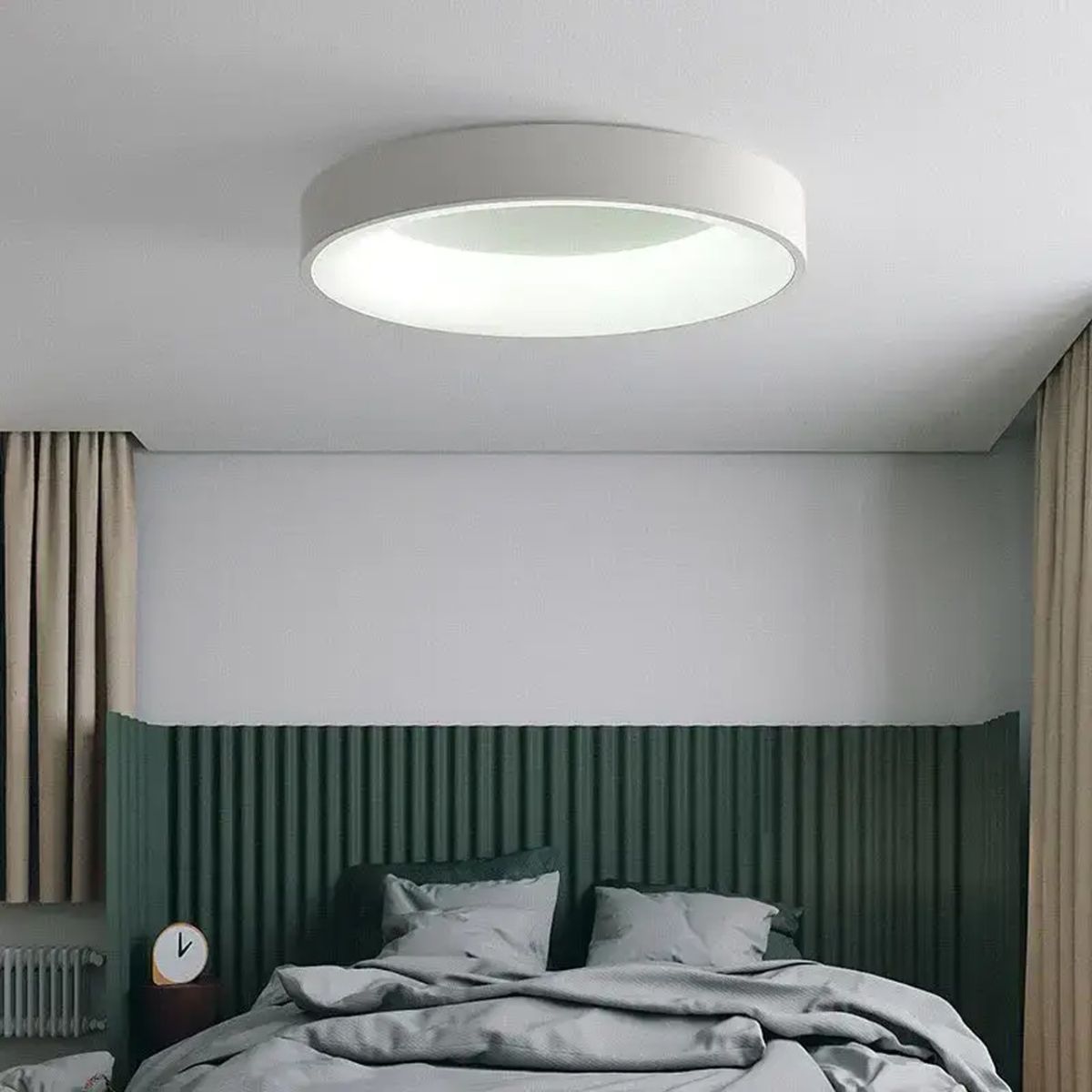 Кругла світлодіодна Led-люстра у білому корпусі з пультом до 15 м² Sirius GLD-23412 WT
