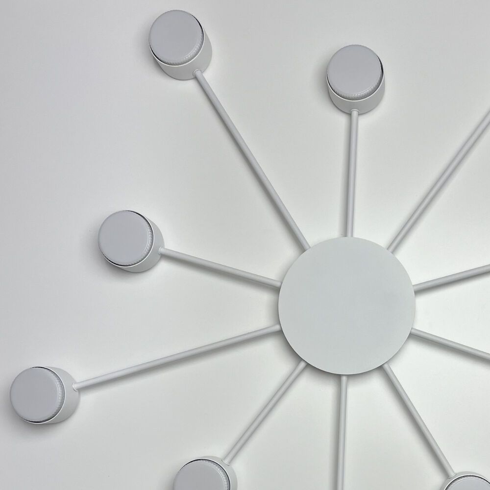 Дизайнерська біла люстра на 10 ламп до 30м² LUMINARIA RAY SLIM WHITE
