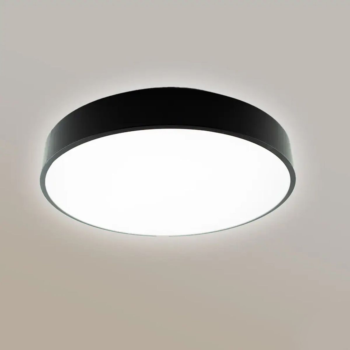 Led-люстра кругла до 15 м² у чорному корпусі на 75 Вт (ONIX R 10485)