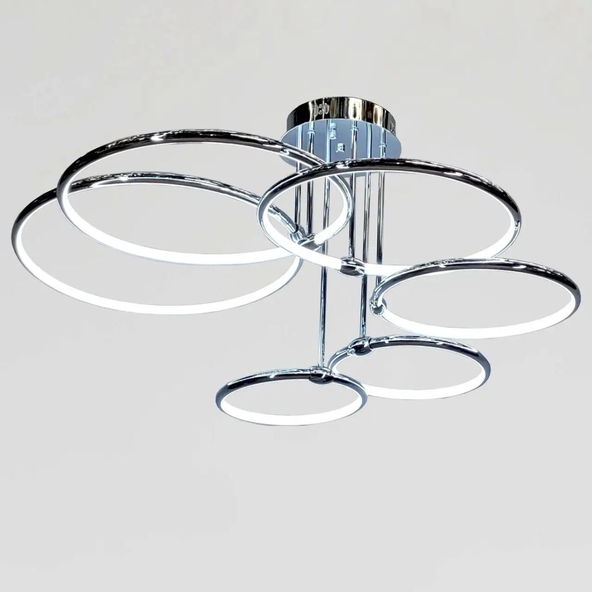 Елегантна LED люстра 6 кілець, три кольори освітлення (BO-5100/5CH)