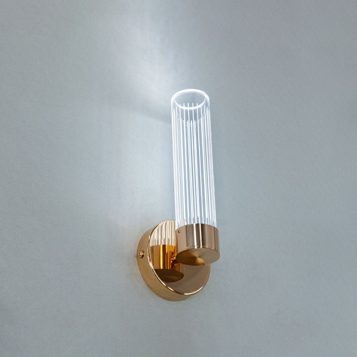 Елегантне золоте світлодіодне Led-Бра Q2/1GD