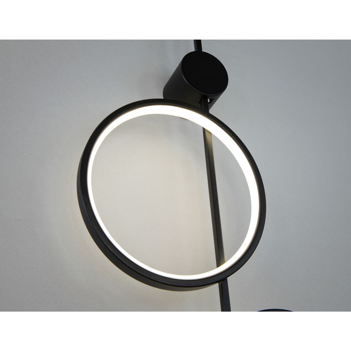 Сучасне світлодіодне Led-Бра у чорному кольорі F3767BK