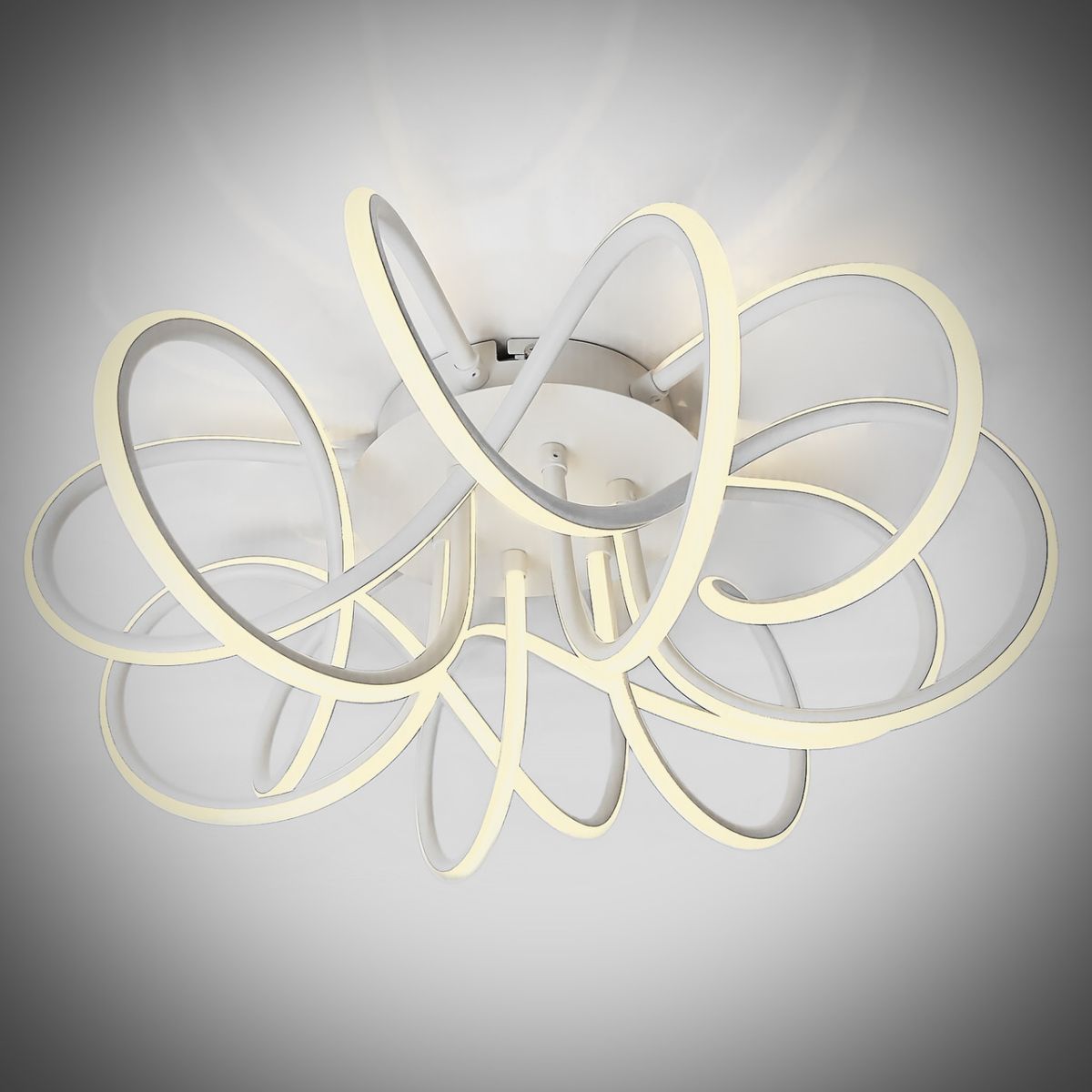 Біла дизайнерська LED люстра до 18 м² керування з пульта 80W (LIANA MUSE)