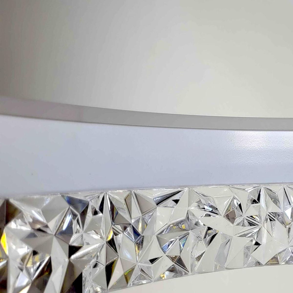 Підвісна Led люстрабіле кільце (MD230327WH)