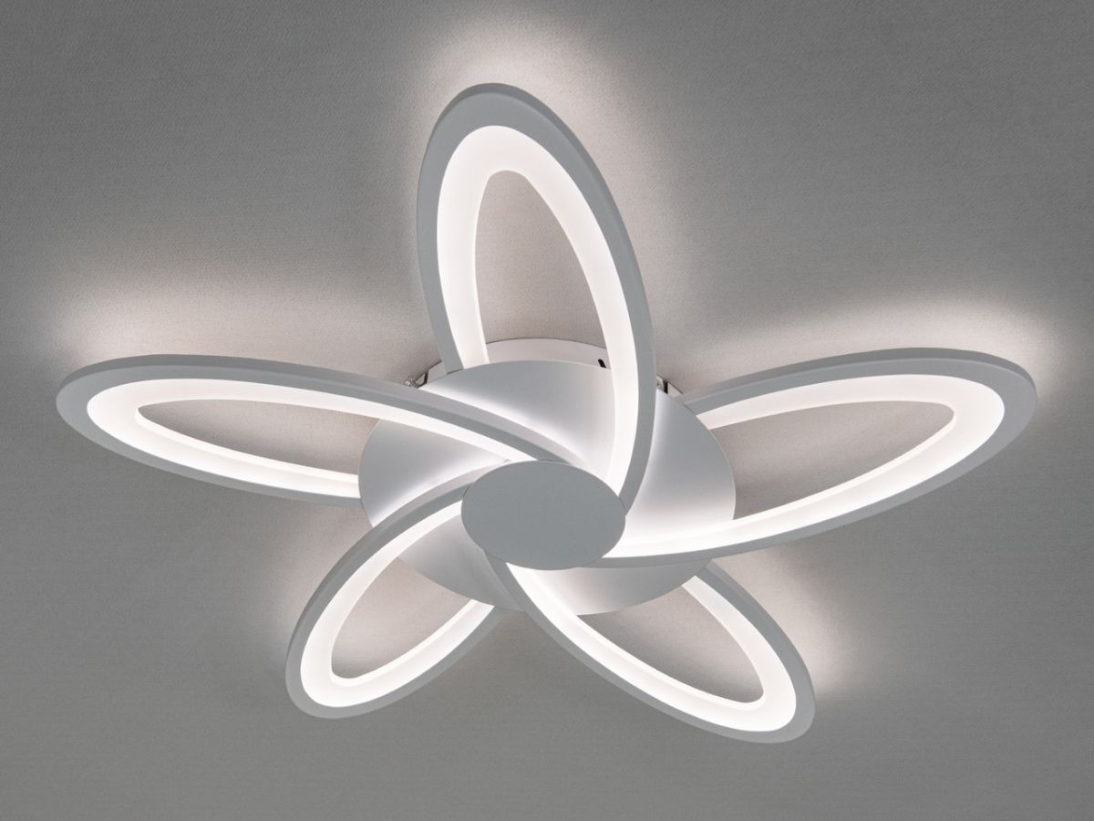 Сучасна Led люстра до 18 м² у формі зірки з димером (2445/5WH dimmer)