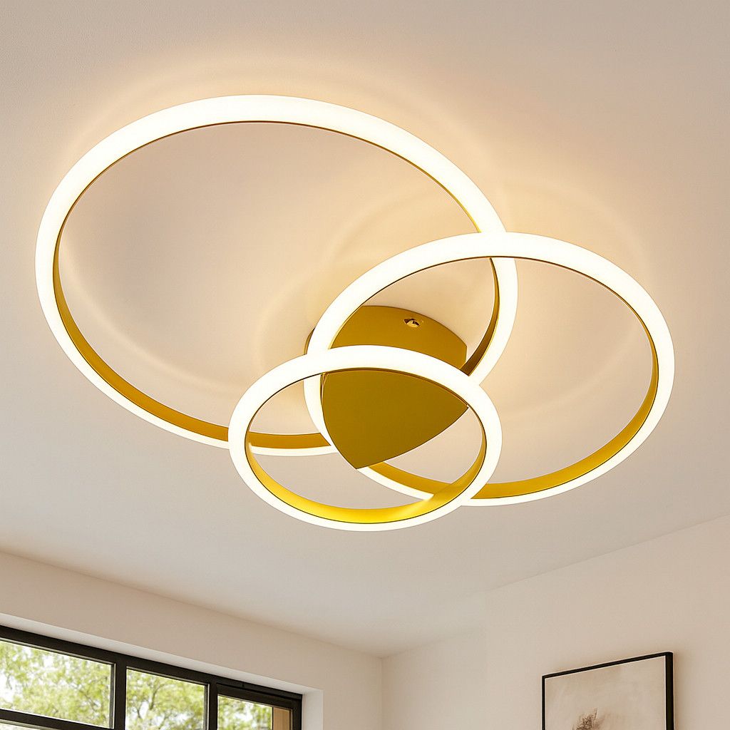 Світлодіодна стельова Led-люстра до 18 м² на три кільця золотий корпус (1150/3)