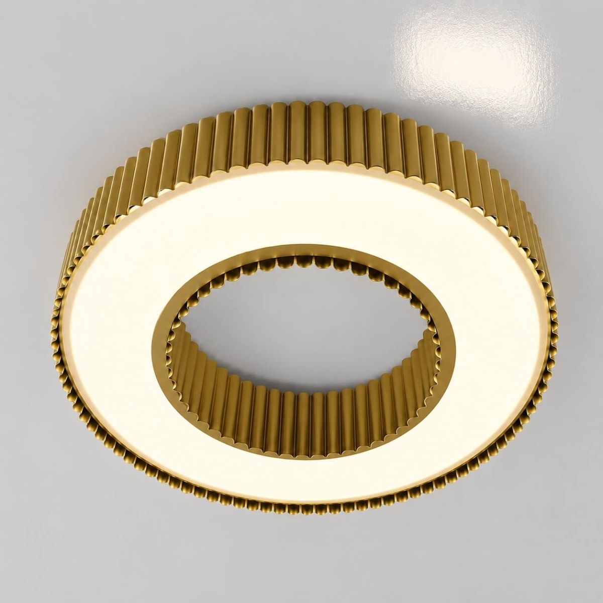 Сучасна Led люстра до 25м² у золотому корпусі 120 Wt Corruga  (9017-500 GD)