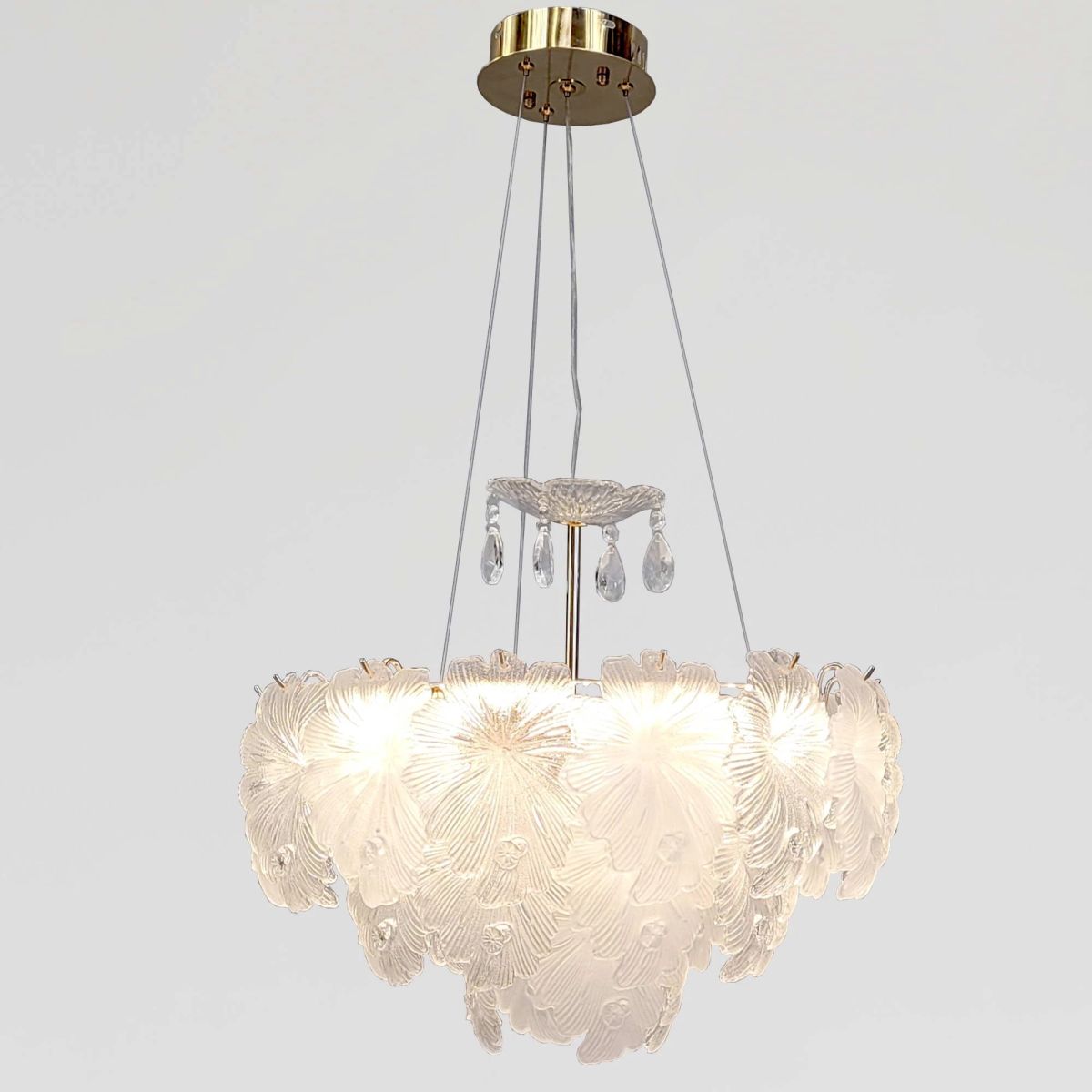 Кришталева підвісна LED люстра до 20м² білі квіти "Golden Blossom" (813/500GD)