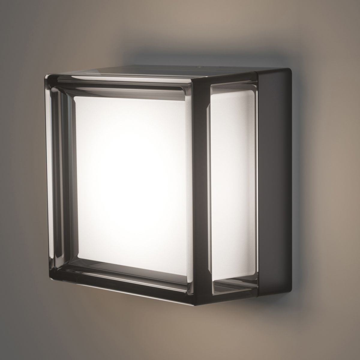 Вуличний накладний LED-світильник чорний IP65 9W VIDEX (BHD02)