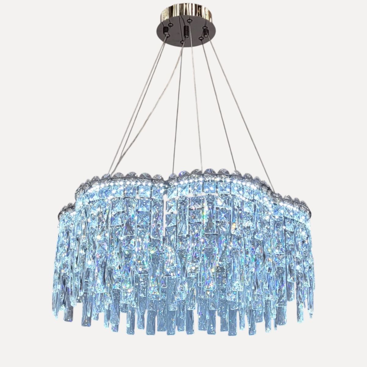 Сучасна кришталева Led люстра до 18 м² з ефектом кришталевого сяйва 81 Wt (8635/600CH)