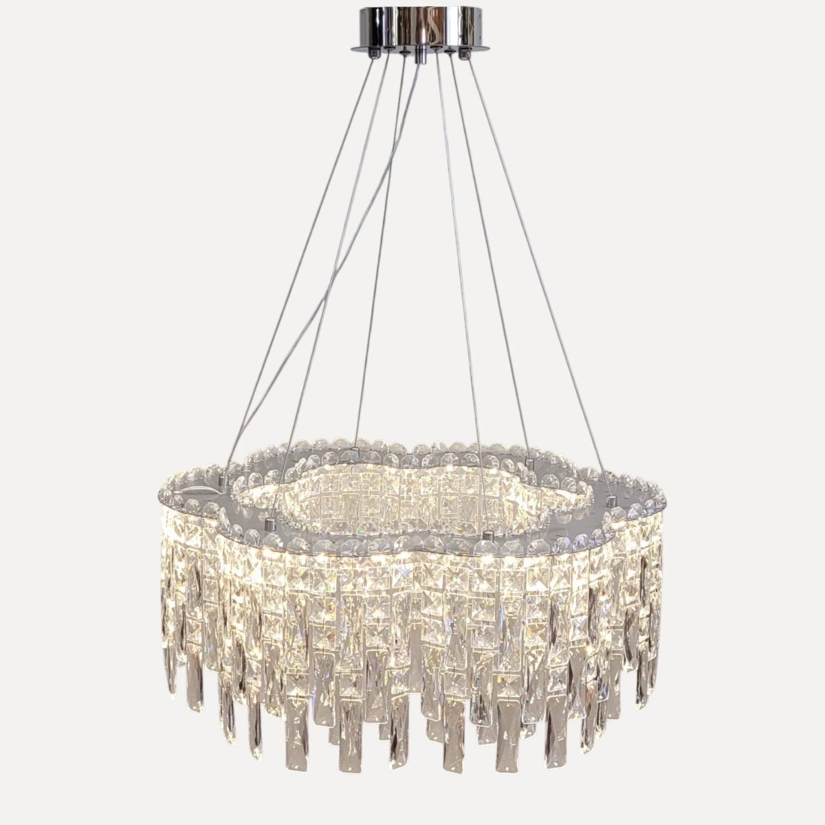 Сучасна кришталева Led люстра до 18 м² з ефектом кришталевого сяйва 81 Wt (8635/600CH)
