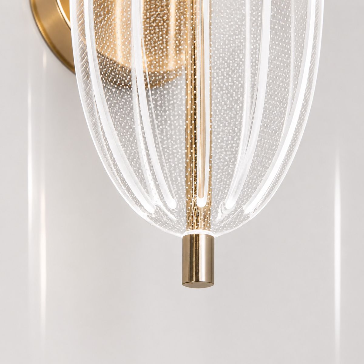 Дизайнерське LED бра золотого кольору Oval Golden Glow (B1760)