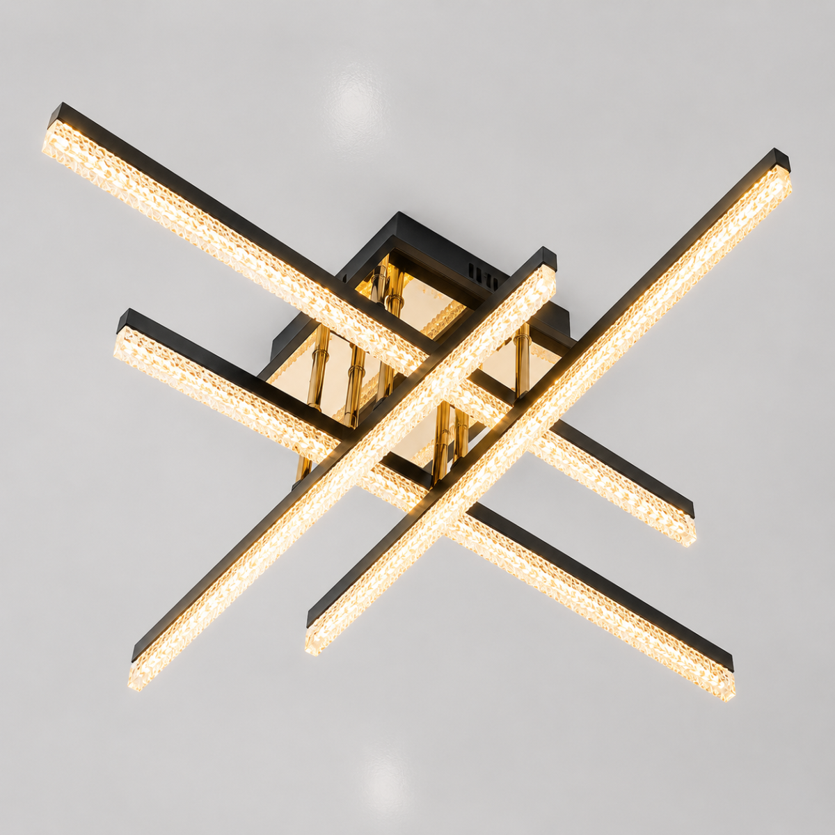 Сучасна світлодіодна Led  люстра до 13 м² в чорно золотому корпусі 60W (SX1010/4BK)