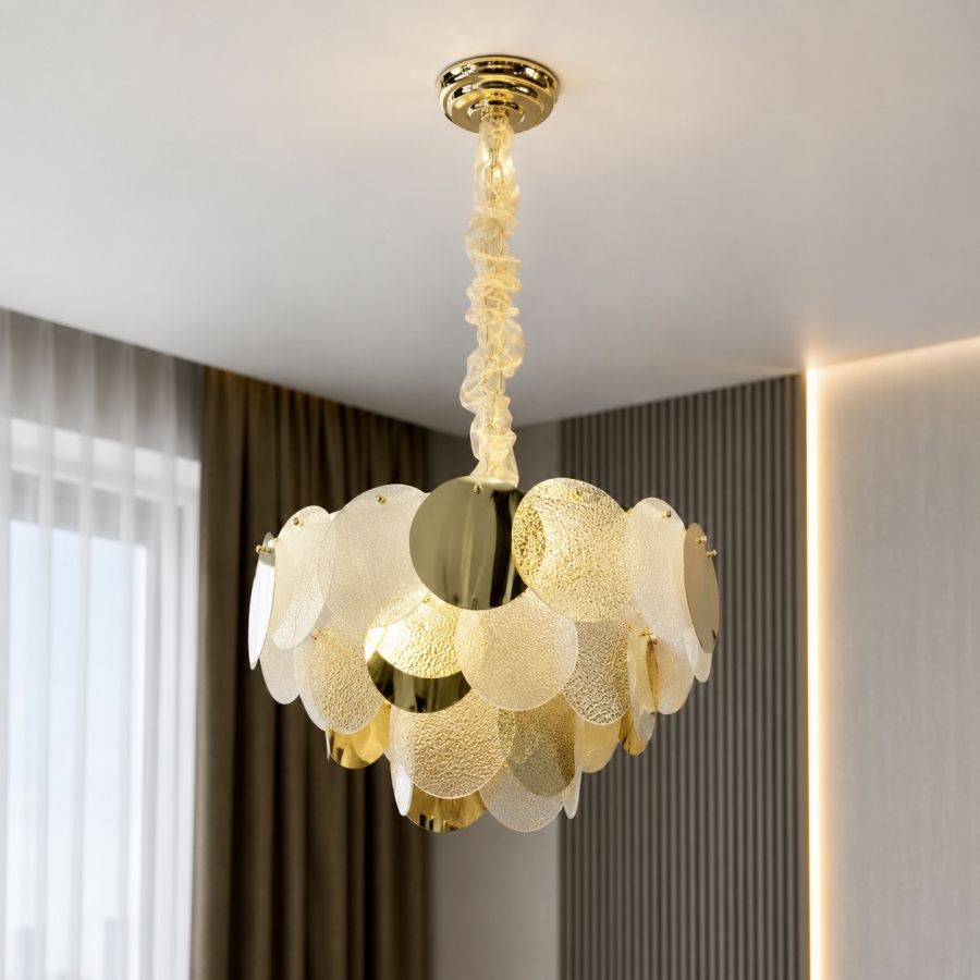 Класична люстра з декором 60 см у кольорі золото (21822/600GD)