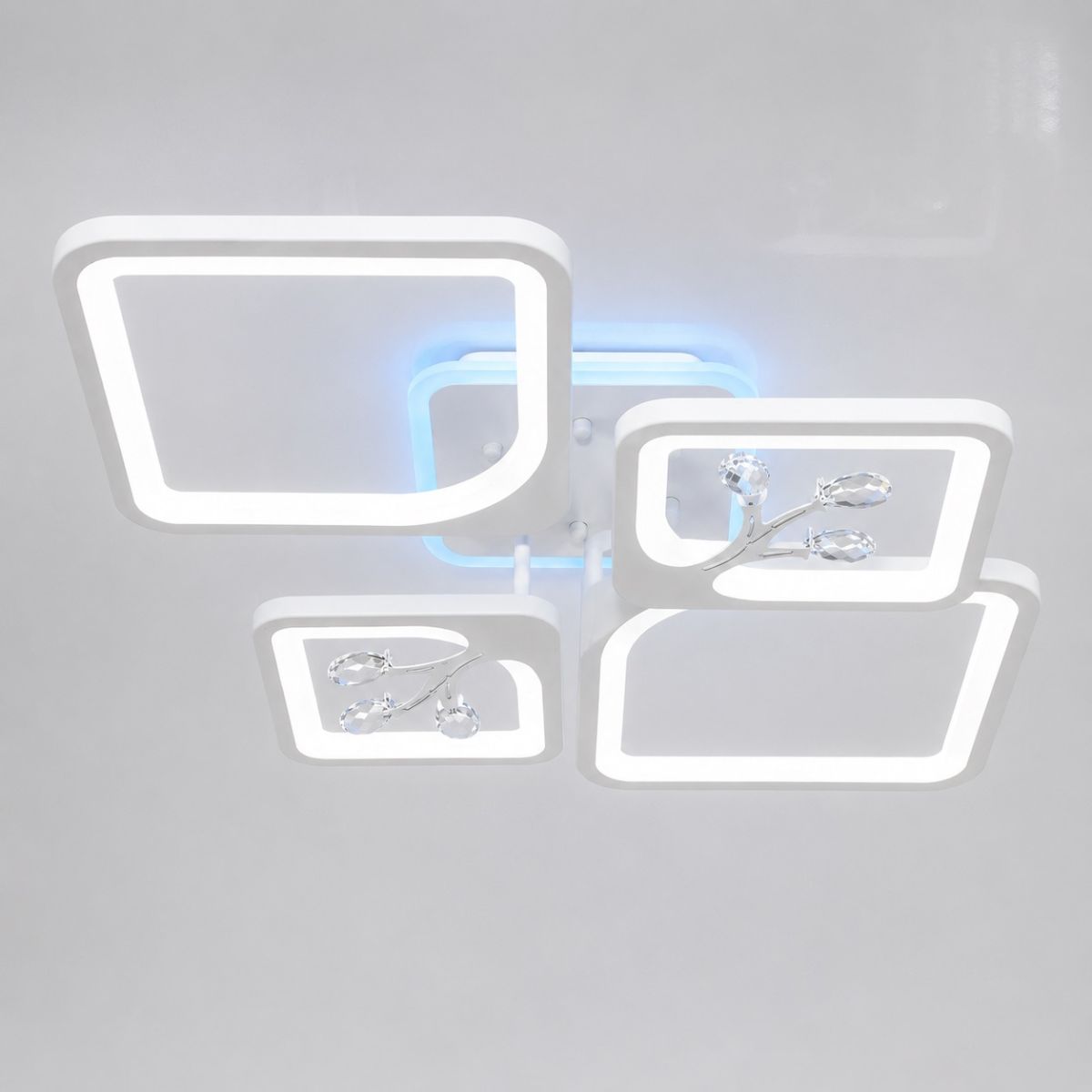 Світлодіодна Led люстра до 18м² з димером та пультом (8157/2+2WH LED 3color)
