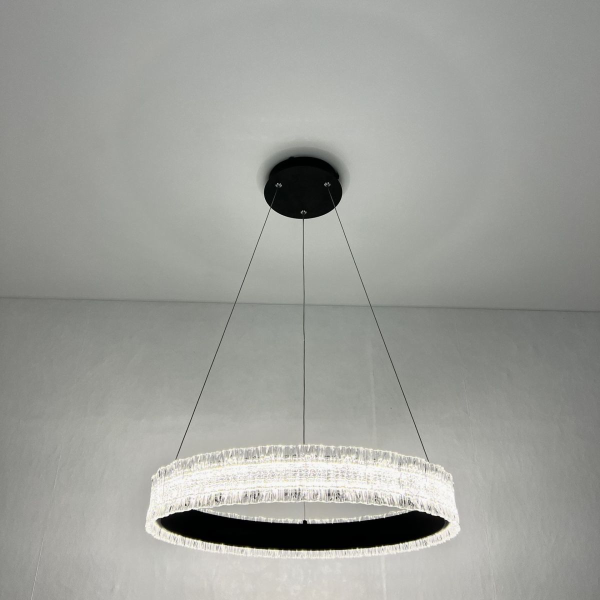 Підвісна Led люстра чорне кільце 48 см до 20 м² ERIKA 65W R485 BLACK (з пультом)