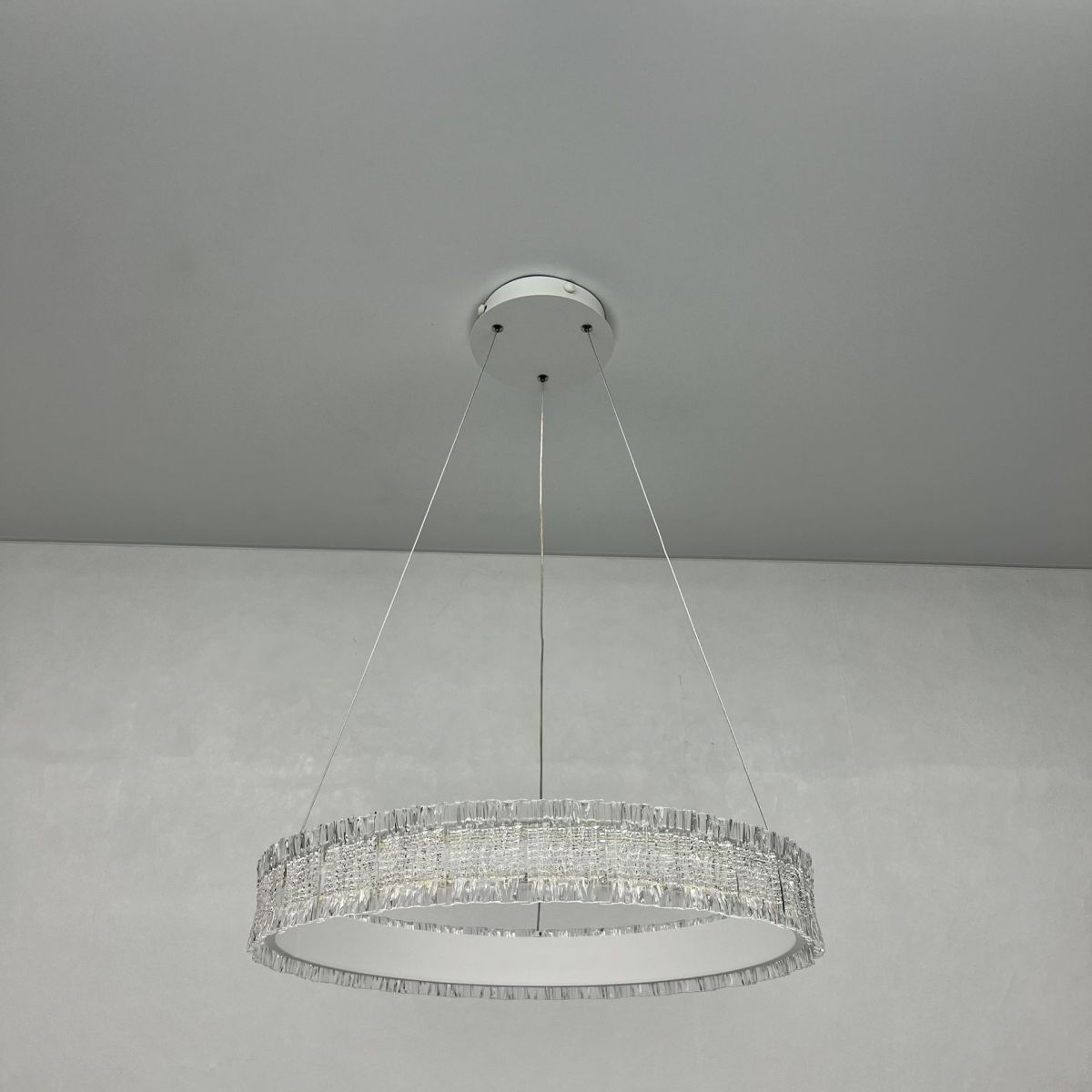 Підвісна Led люстра біле кільце до 20 м² ERIKA 65W R485 WHITE (з пультом)