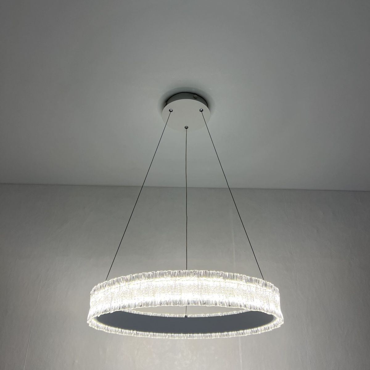 Підвісна Led люстра біле кільце до 20 м² ERIKA 65W R485 WHITE (з пультом)