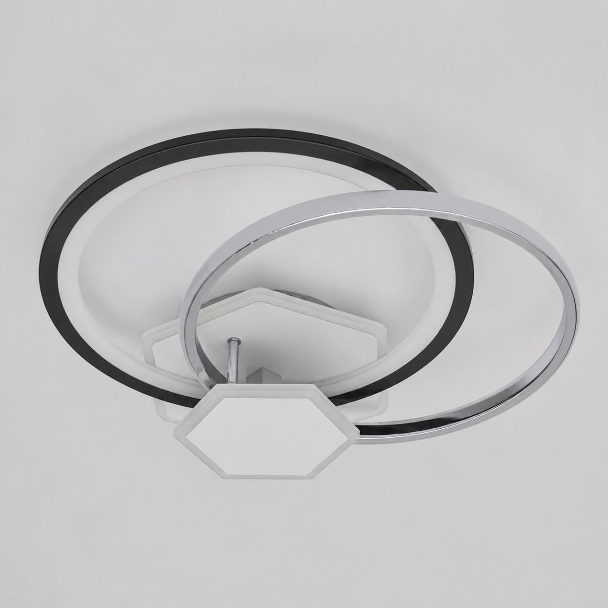 Стельова LED-люстра до 20м² з пультом 120 Вт ( Білий/Чорний/Хром) P5-YH467